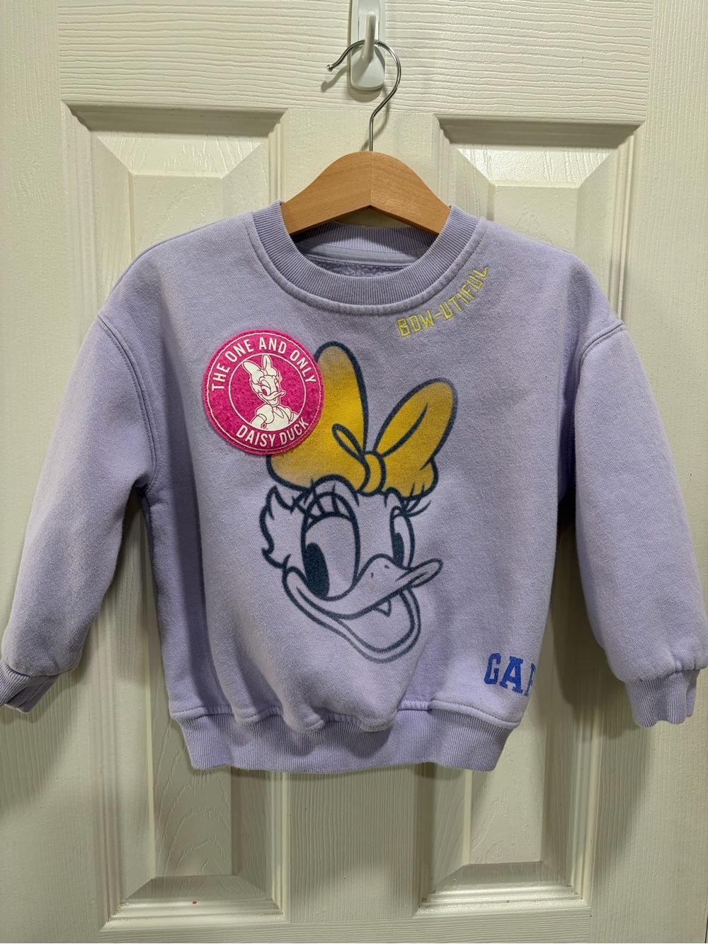 GAP Lavender Daisy Duck Sweatshirt with Yellow Bow